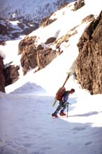Caricatore_18_S_94_05_Raid_valle_Meraviglie_05_Rif_Valmasque_canale_lago_gelato_ET